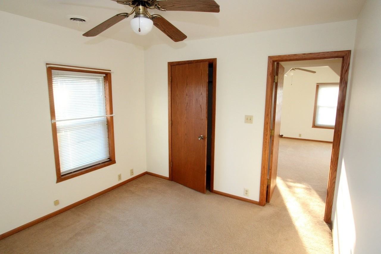 609 1/2 Blakely St Unit 609 - Photo 5 of 10