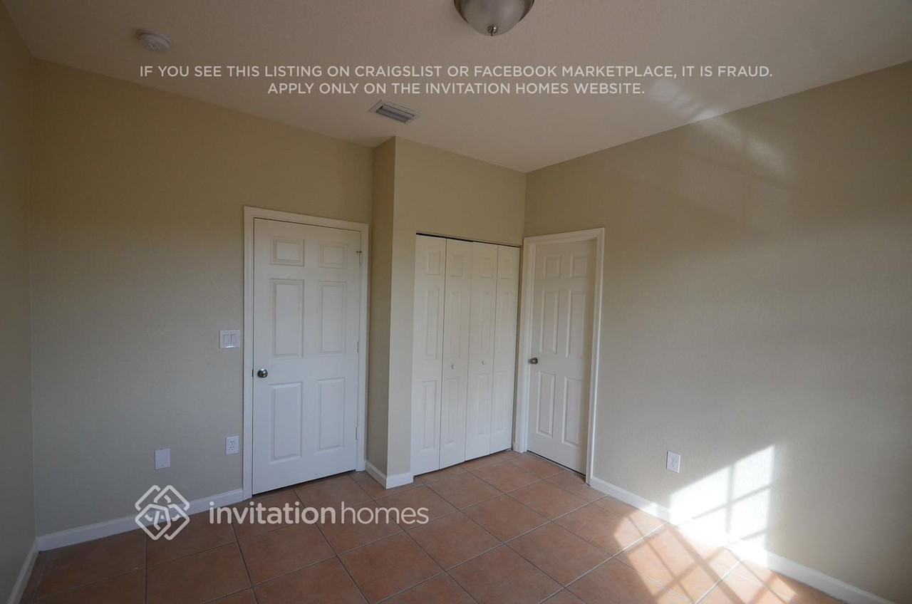 8899 N Isles Cir - Photo 3 of 5