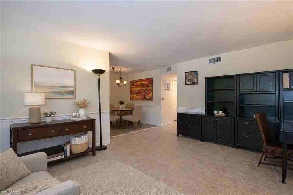 4290 Gulfstream Dr #5 - Photo 4 of 16