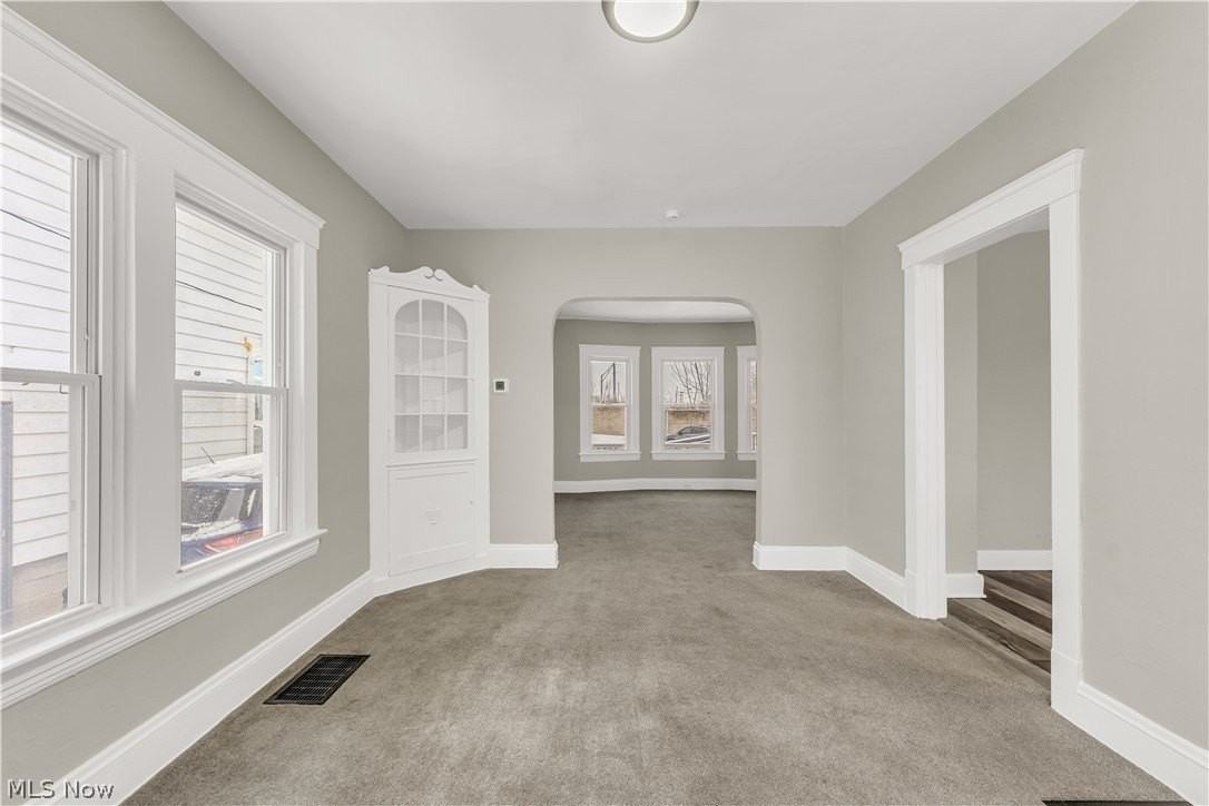 1501 Botany Ave - Photo 6 of 27