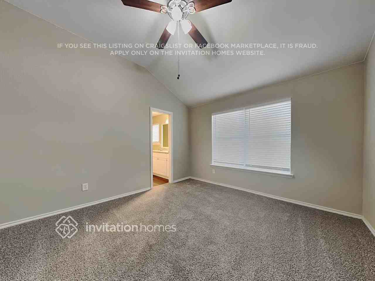 8175 Spruce Valley Dr - Photo 7 of 18