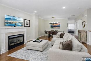 273 Roslyn Ct - Photo 1 of 1