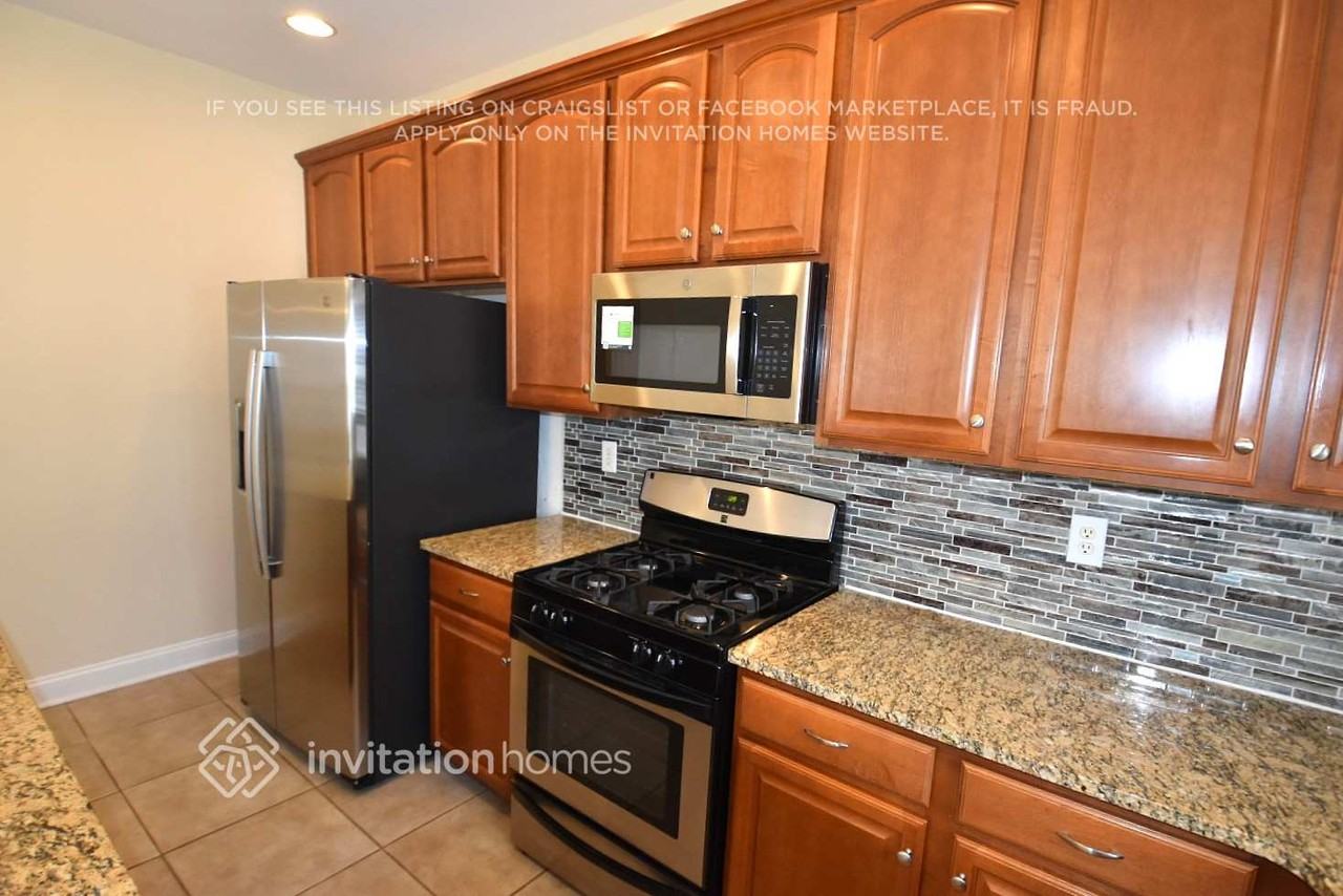 112 Waterlynn Club Dr - Photo 5 of 17