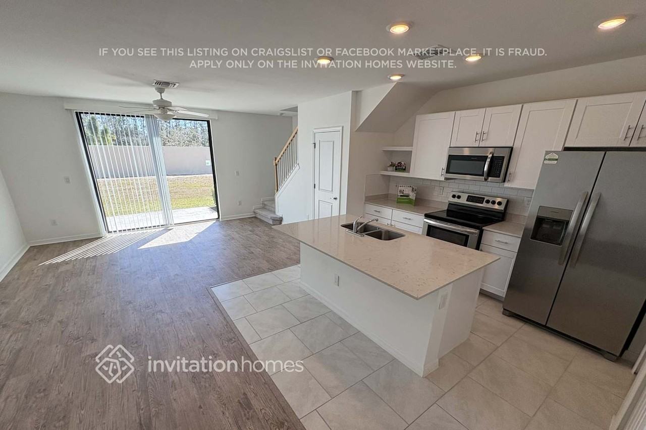 2077 E Landings Way - Photo 4 of 30