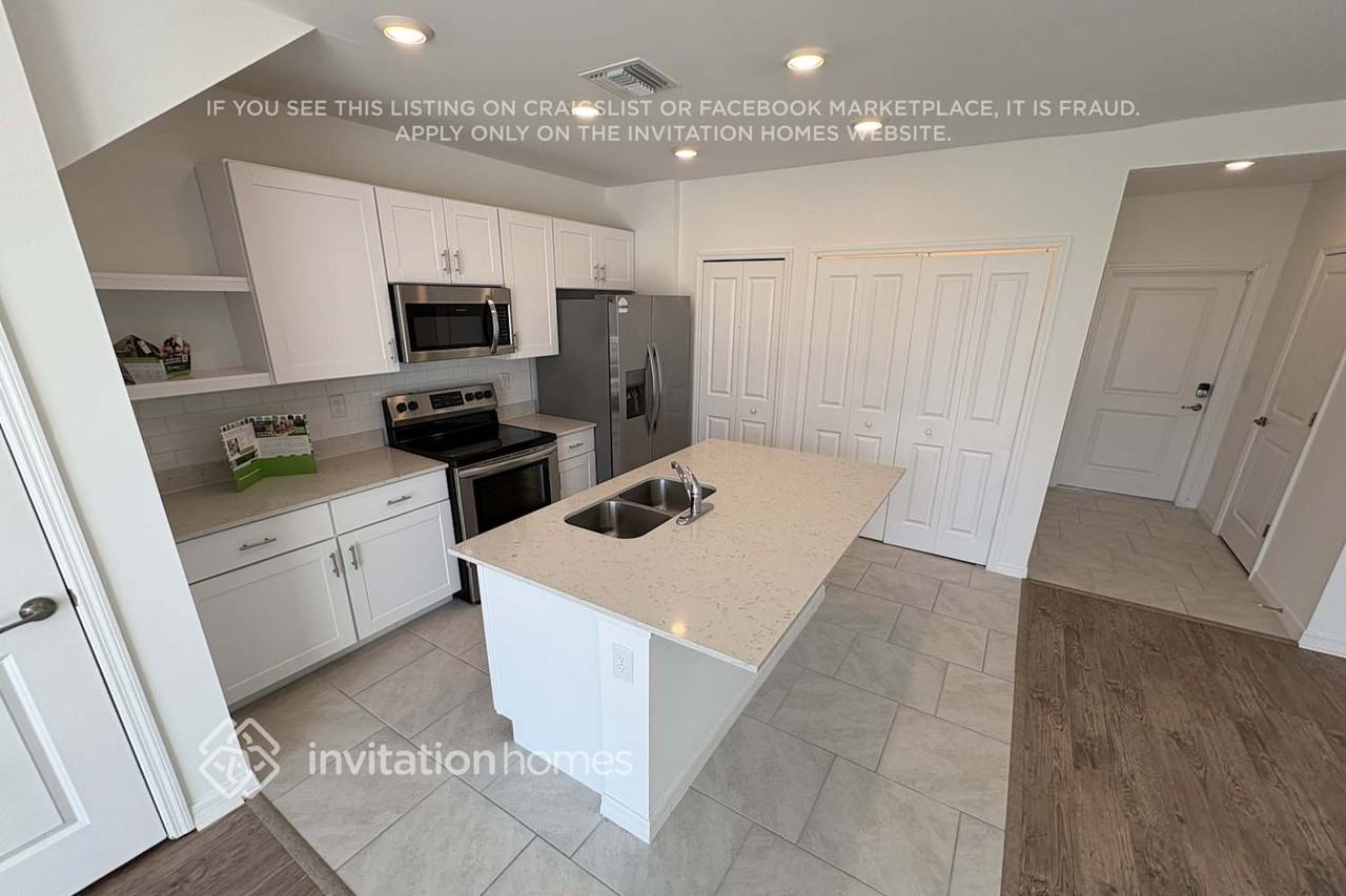 2077 E Landings Way - Photo 5 of 30