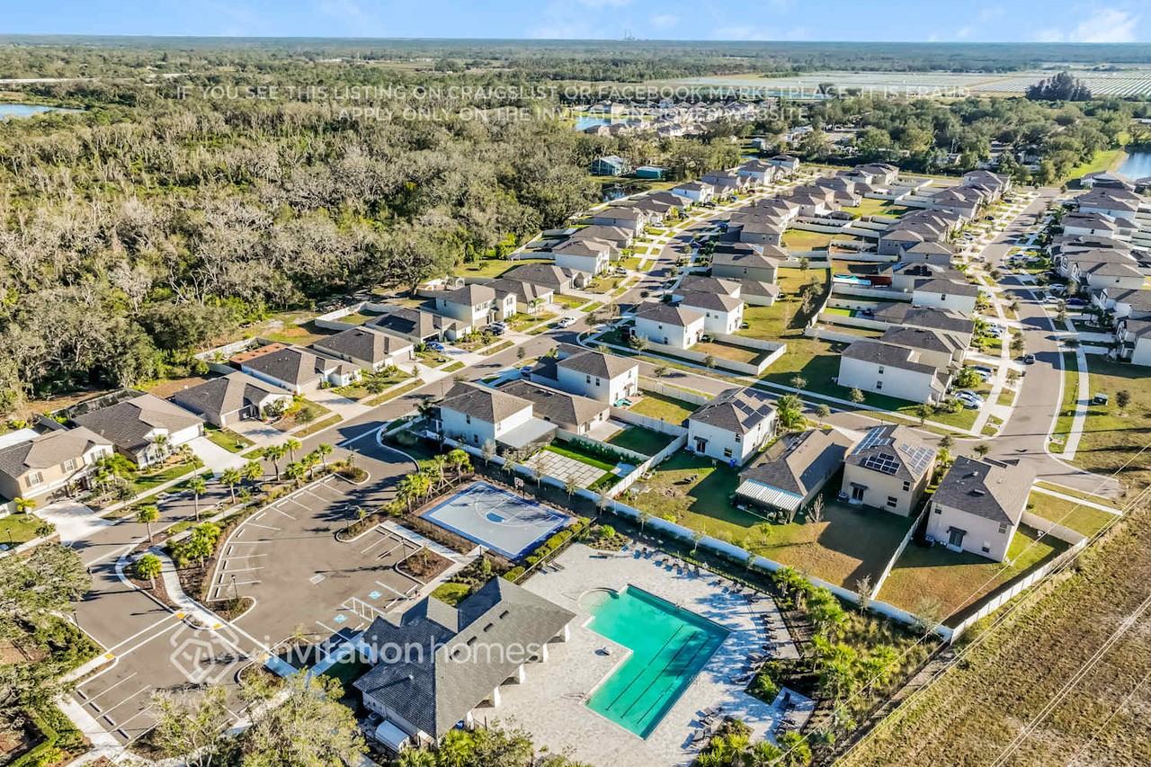 1520 Blue Rose Dr - Photo 2 of 9