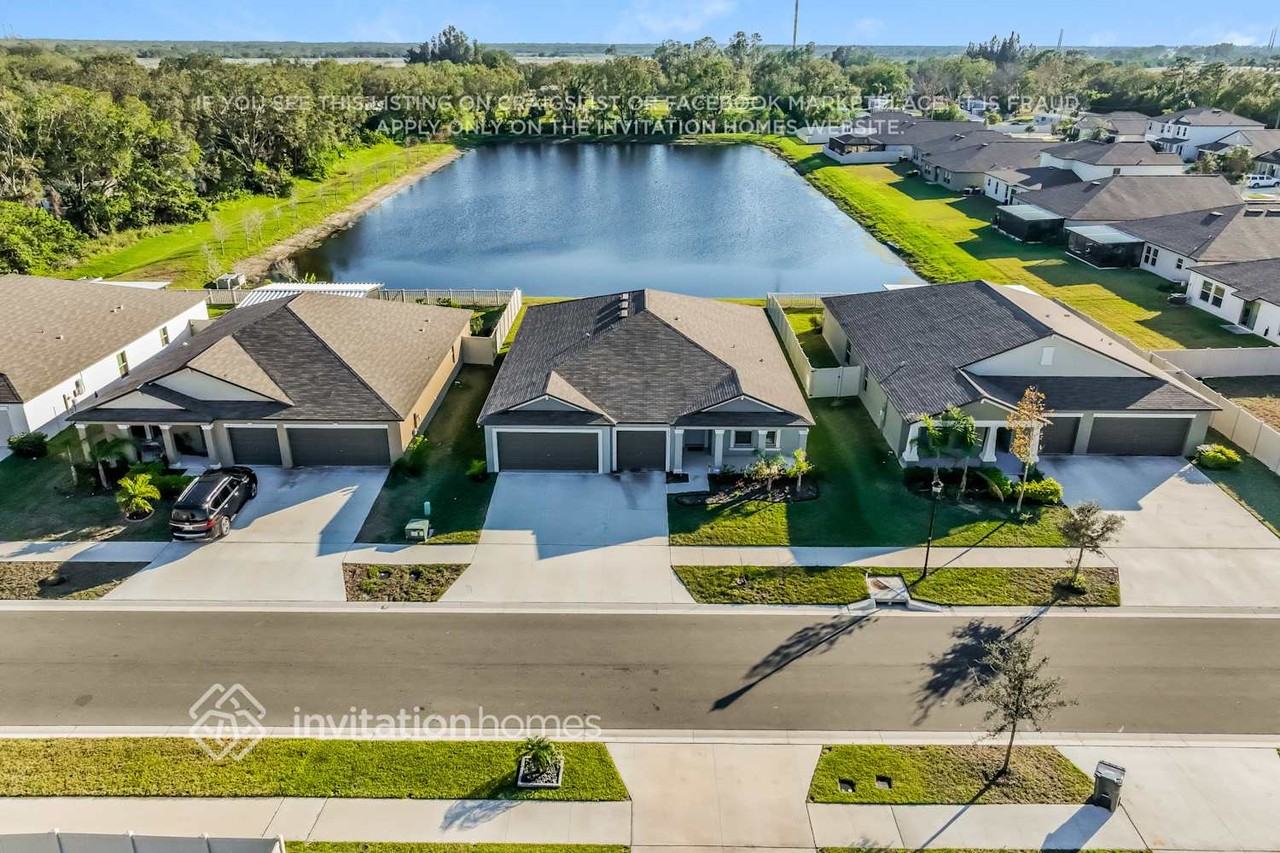 1520 Blue Rose Dr - Photo 4 of 9