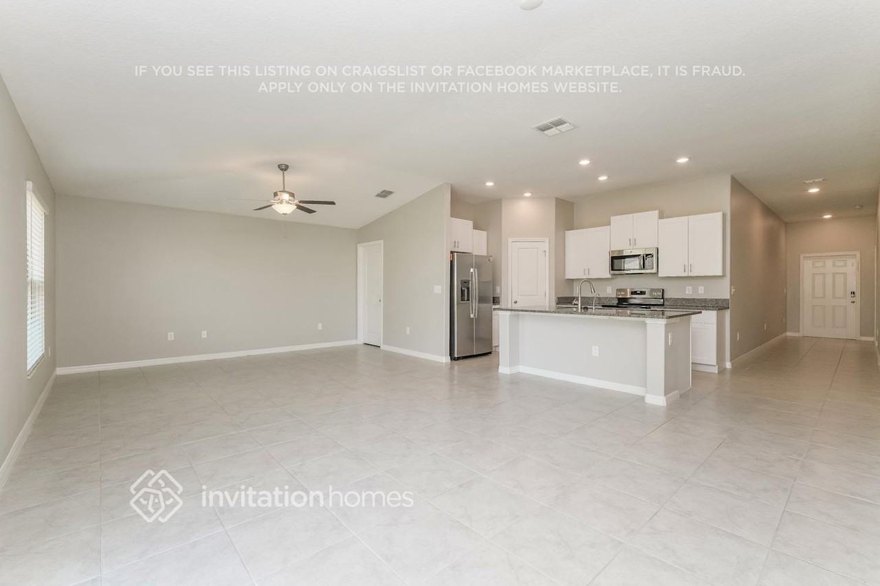 11253 Riley Pines Cir - Photo 4 of 17