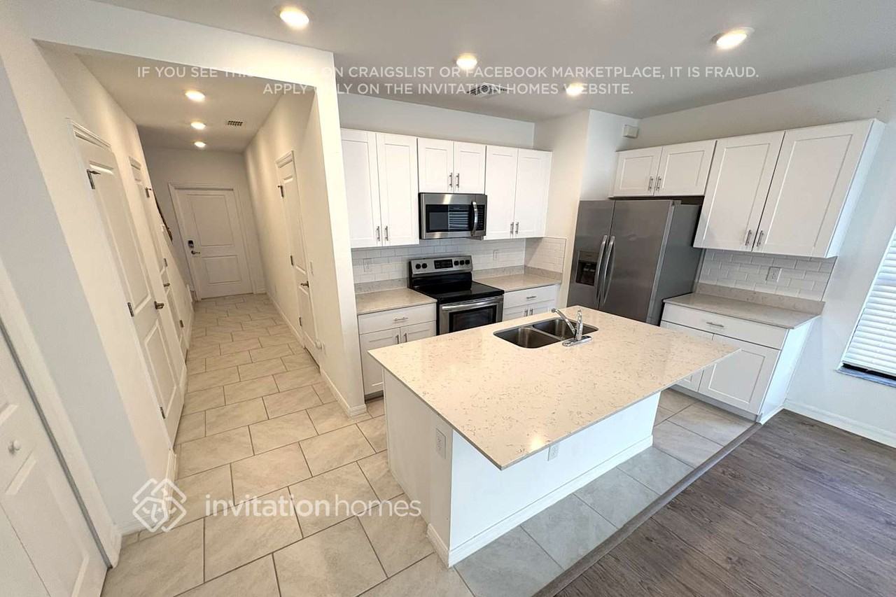 2047 E Landings Way - Photo 6 of 29