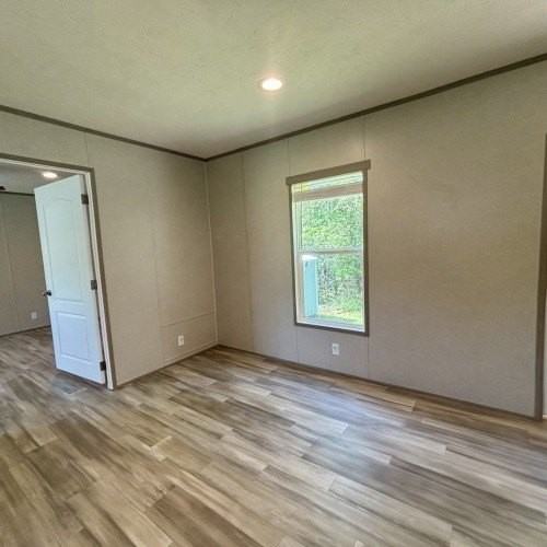 118 Zoe Ave - Photo 2 of 15