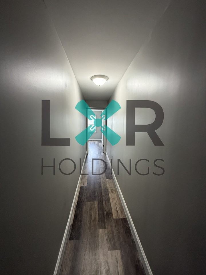 806 Dekalb St #2 - Photo 5 of 17