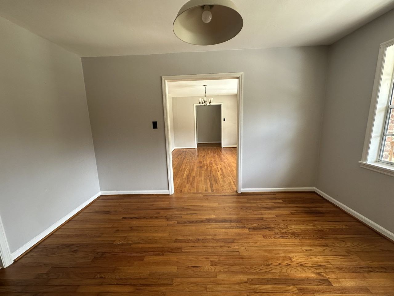 989 Riverbend Dr Se #1 - Photo 3 of 10