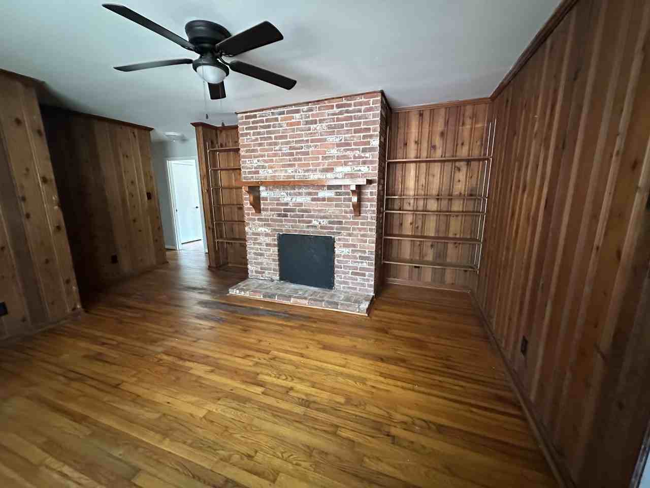 989 Riverbend Dr Se #1 - Photo 7 of 10