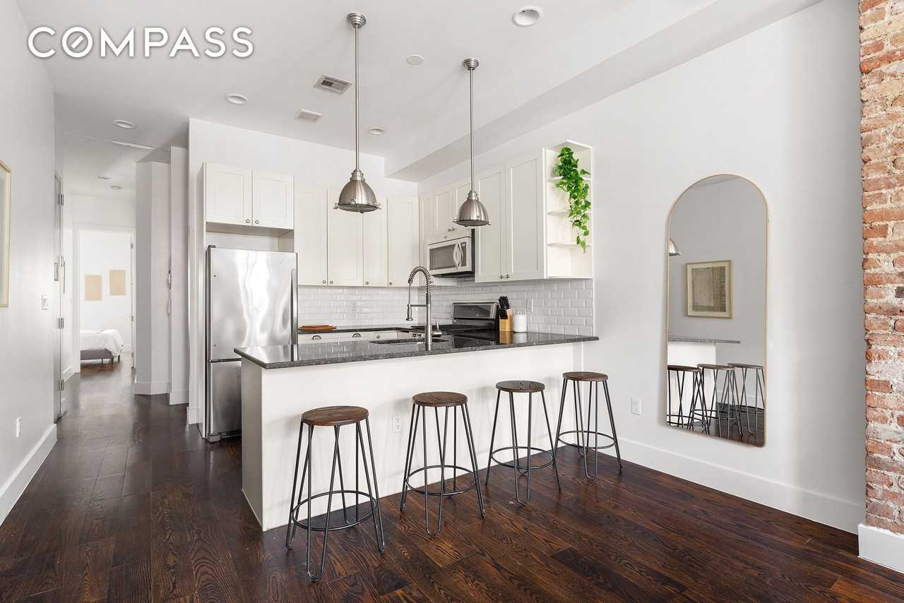 253 Wyckoff Ave #2 - Photo 3 of 7