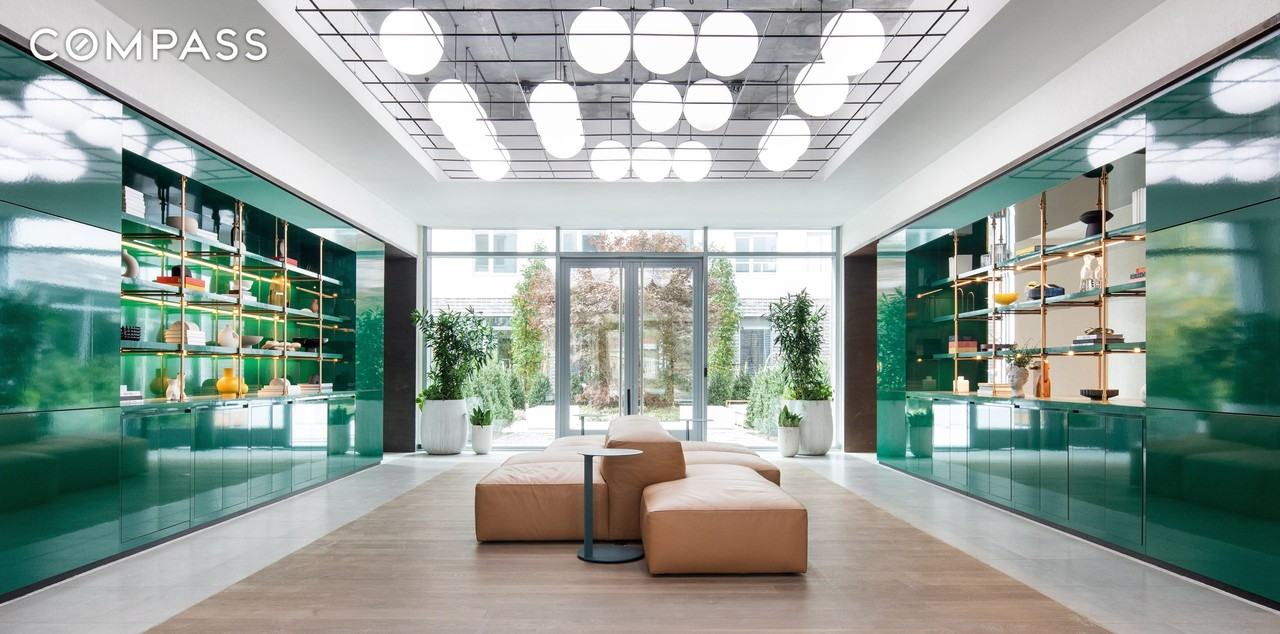 3077 Vernon Blvd #535W - Photo 6 of 8