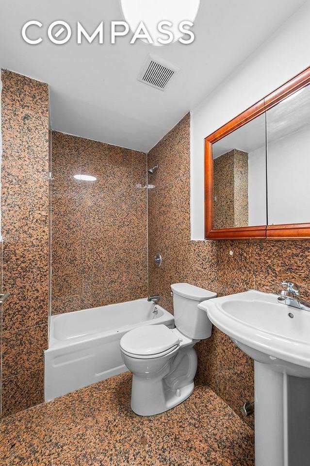 316 W 19th St #1W - Photo 6 of 6