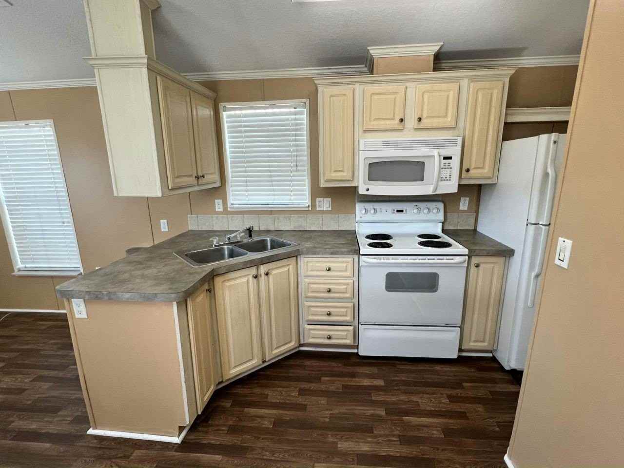 3318 Chicago Bears St #3318 - Photo 4 of 10