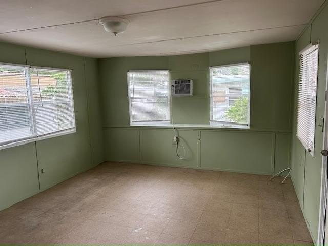 10720 54th Ave N #13 - Photo 6 of 15