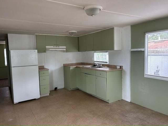 10720 54th Ave N #13 - Photo 7 of 15