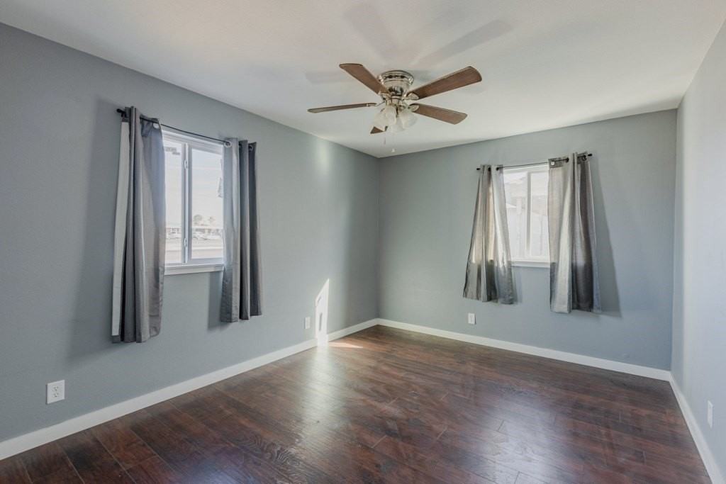 1202 E 42nd St - Photo 7 of 12