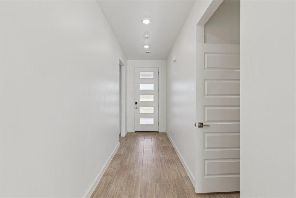 18024 Anthem Blvd - Photo 3 of 35