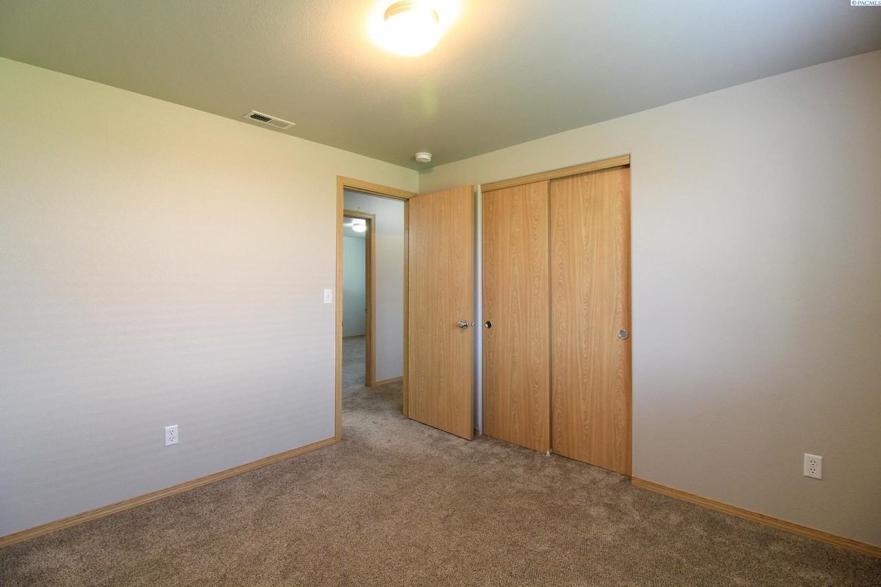 4209 Finnhorse Ln - Photo 5 of 8