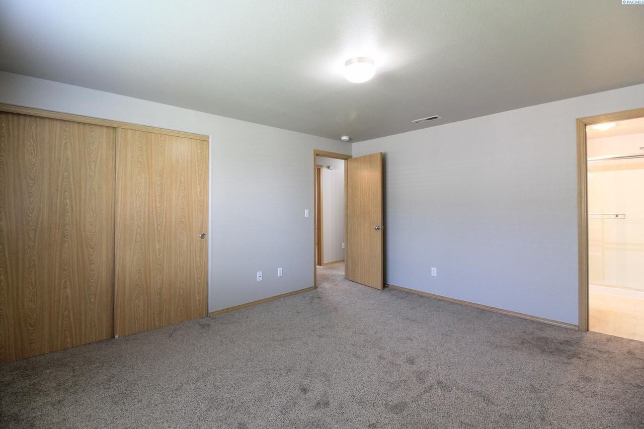 4209 Finnhorse Ln - Photo 7 of 8