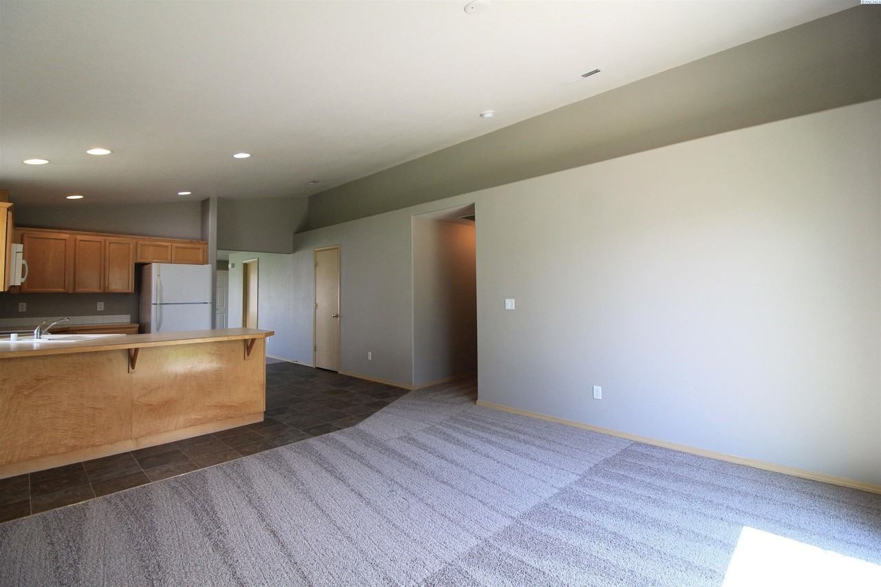 9604 Percheron Dr - Photo 5 of 12