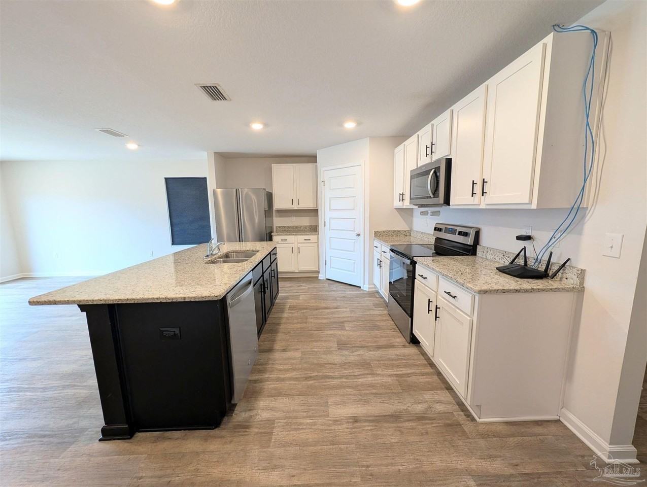 7516 Oak Lake Blvd - Photo 3 of 28