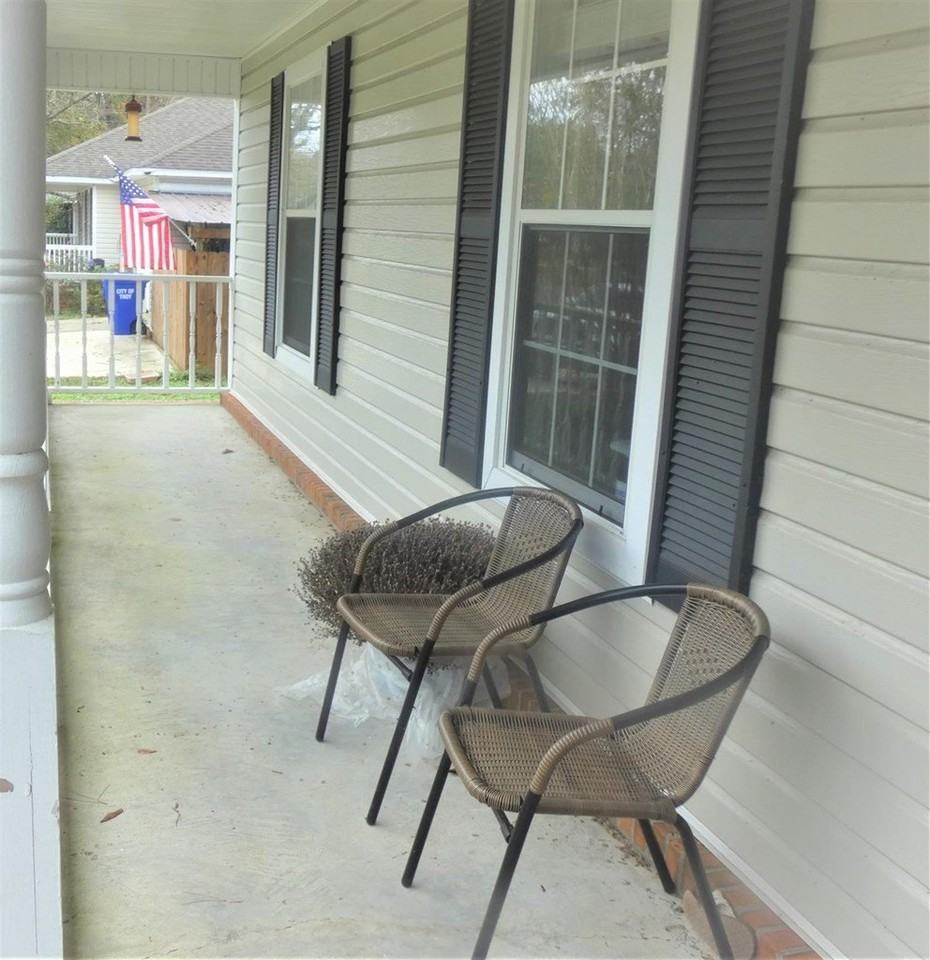 901 University Ave - Photo 7 of 30