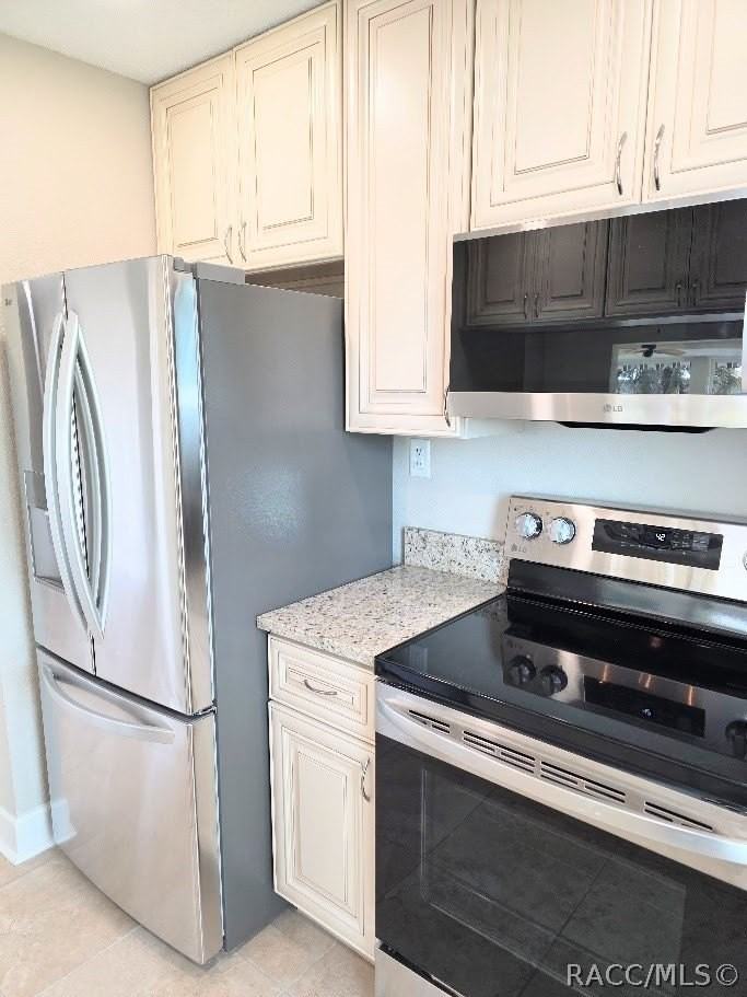 11612 W Kingfisher Ct - Photo 6 of 35