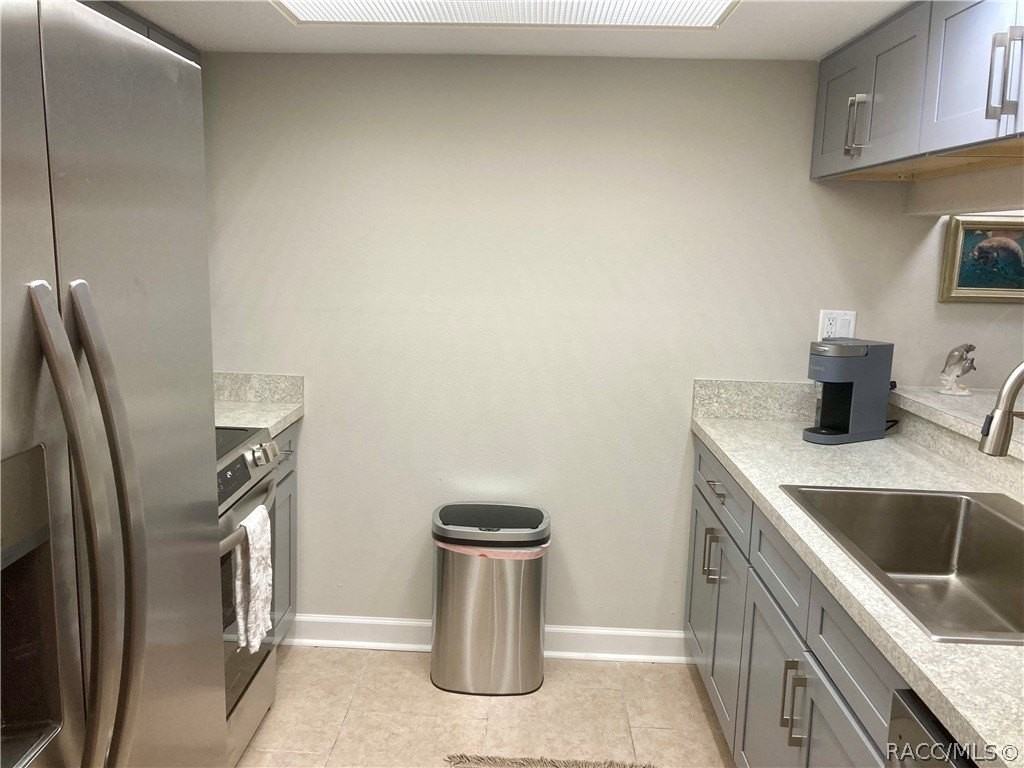 11449 W Bayshore Dr - Photo 6 of 38