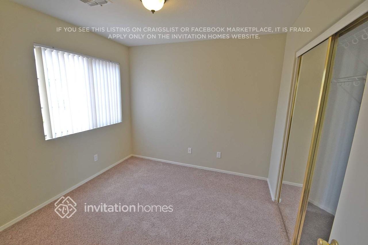 6225 W Warner St - Photo 6 of 10