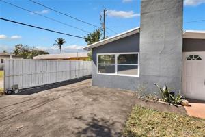 featured image of 249 Sw 12th St #REAR
