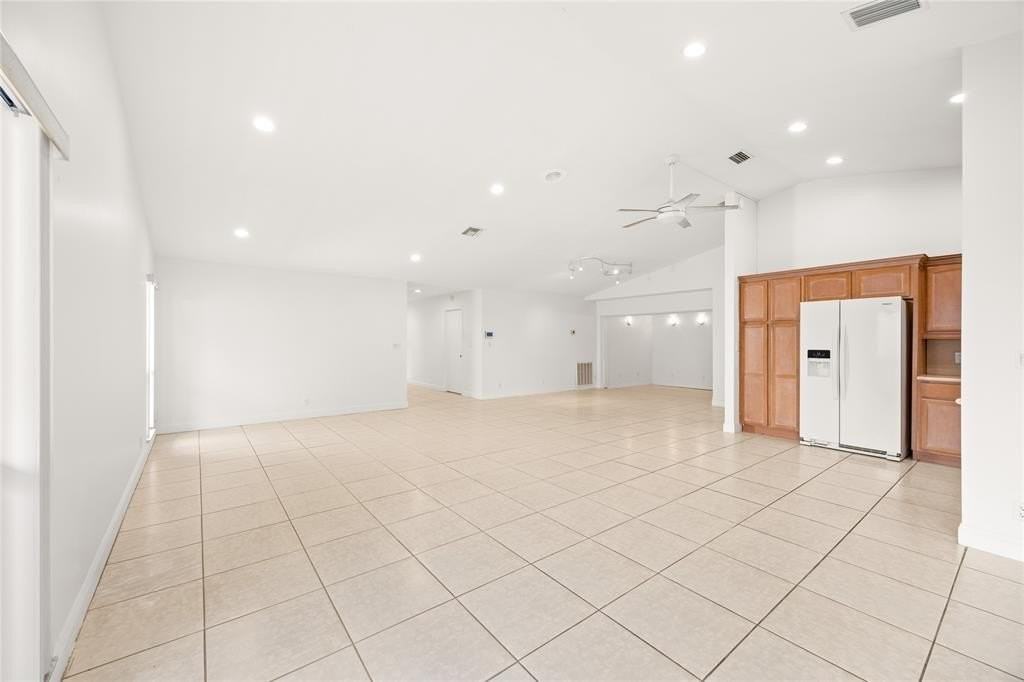 6825 Allegre Ct - Photo 6 of 31