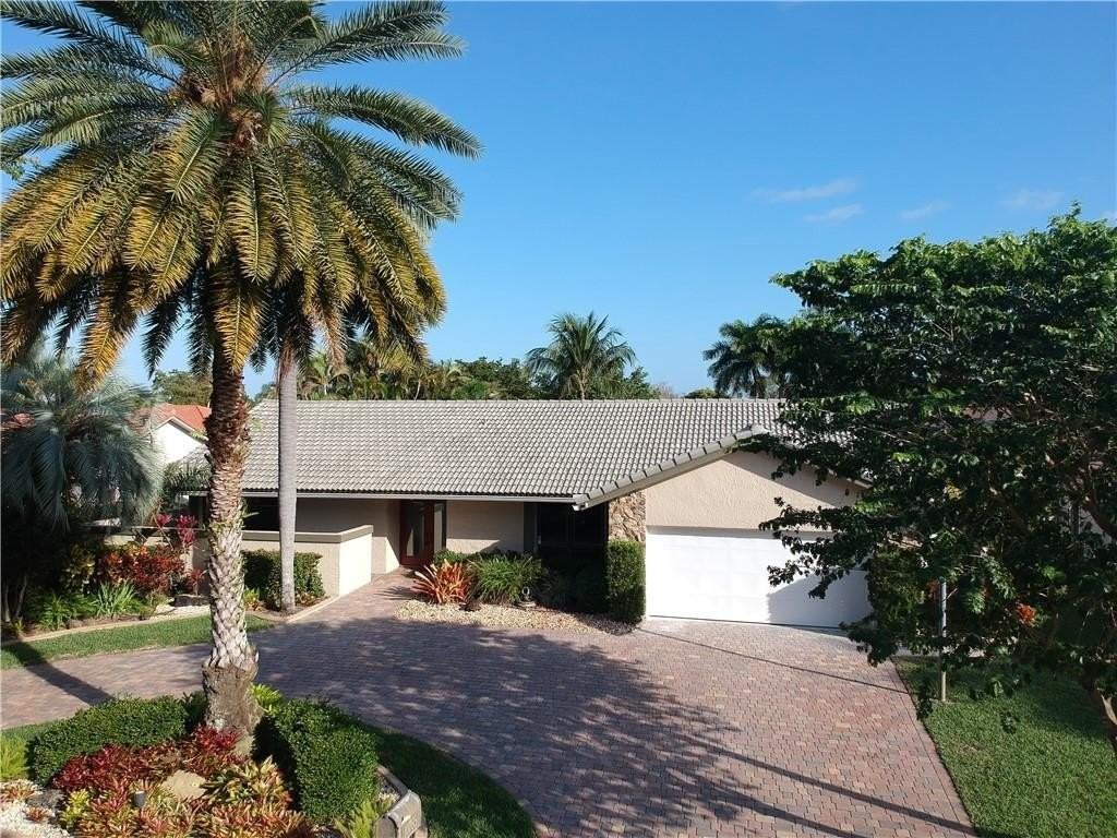 10765 Nw 9th Ct - Photo 2 of 40