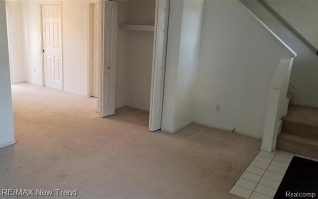 185 Coolidge Rd - Photo 3 of 14