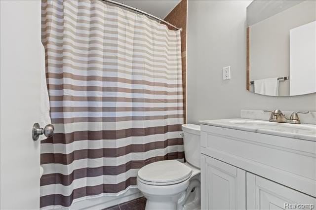 1016 Amelia Ave - Photo 7 of 15