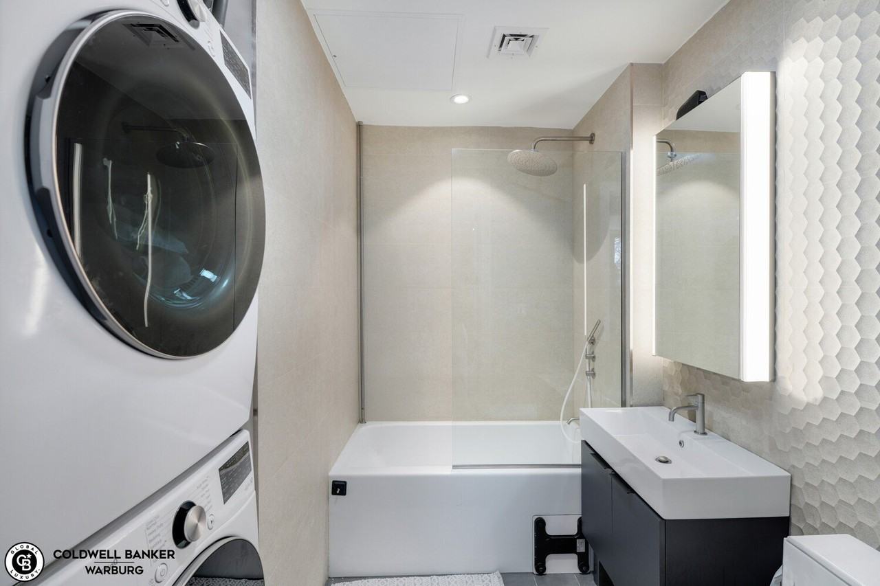 1411 Bushwick Ave #2A - Photo 7 of 8