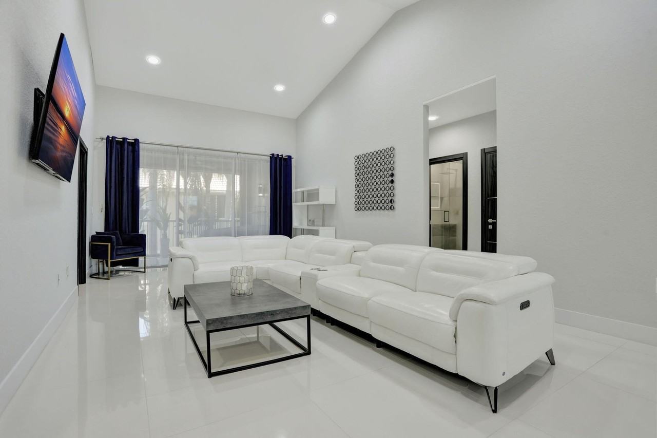 6584 Villa Sonrisa Dr #1122 - Photo 7 of 22