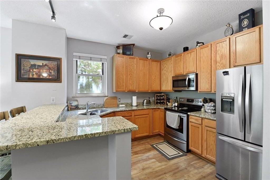 660 N 2nd St #116 - Photo 6 of 37