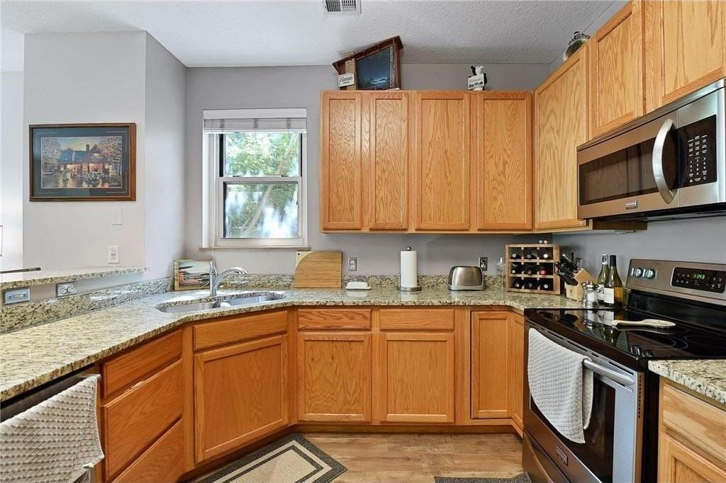 660 N 2nd St #116 - Photo 7 of 37