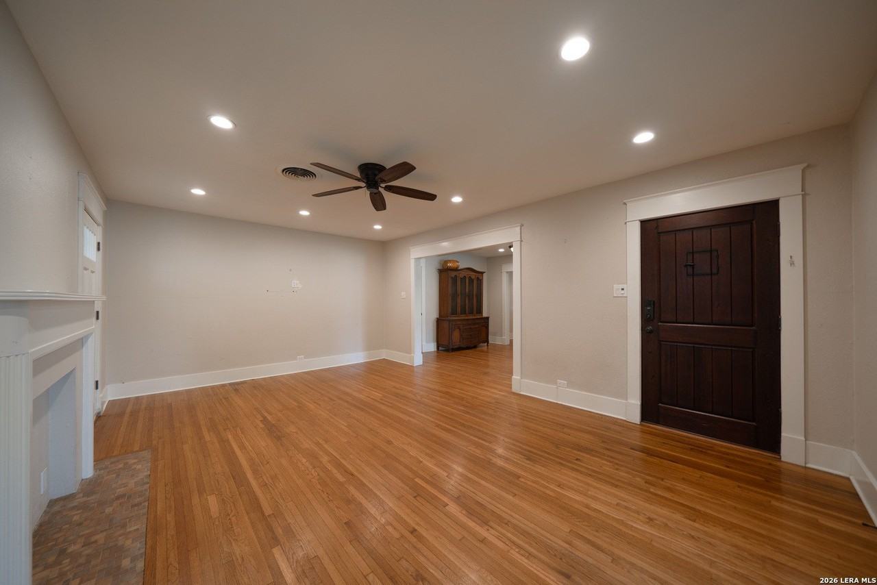 106 Brightwood Pl - Photo 5 of 24