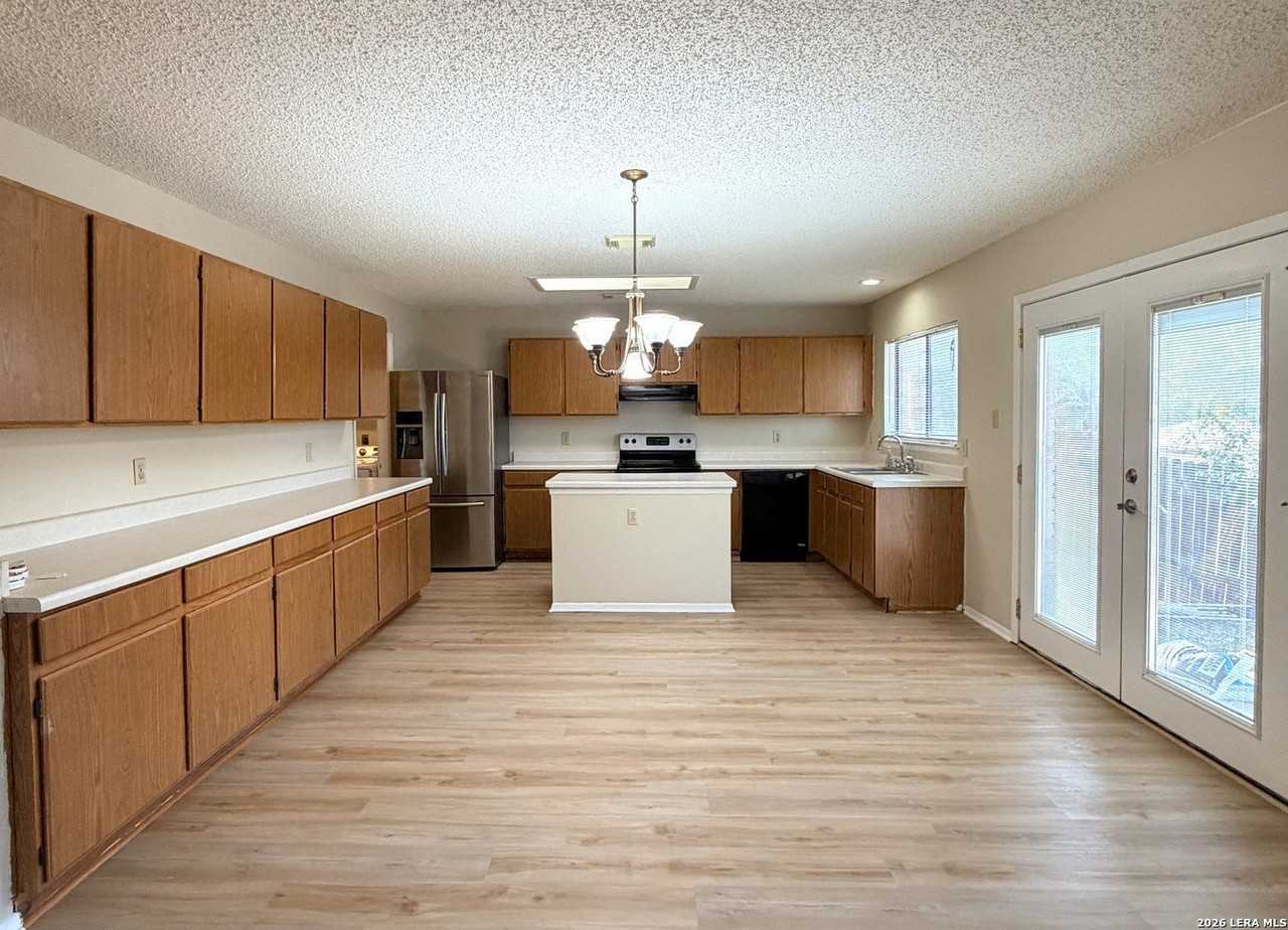 9202 Roquefort - Photo 3 of 23