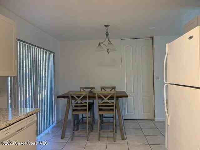 2384 Apache Dr - Photo 7 of 19