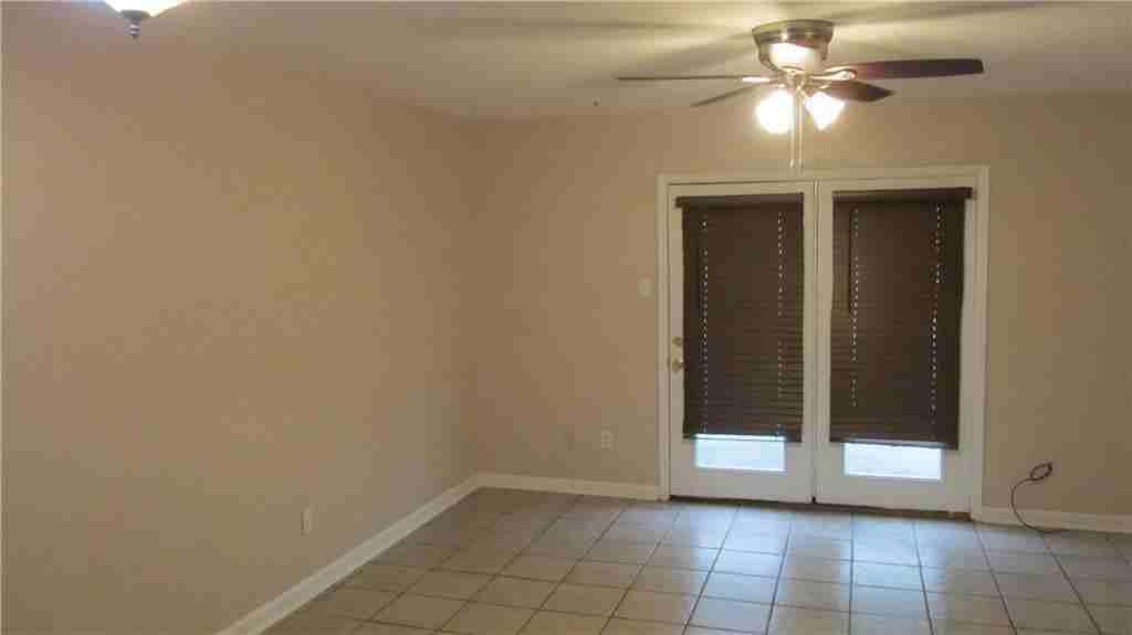 1429 Hickory Ave ##C - Photo 6 of 24