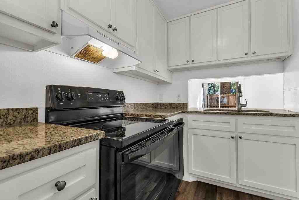 954 S Weatherred Dr - Photo 7 of 31