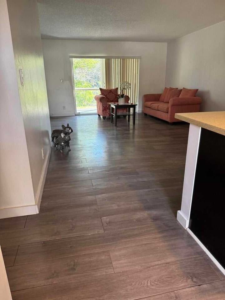 Sw 3rd St - Photo 5 of 14