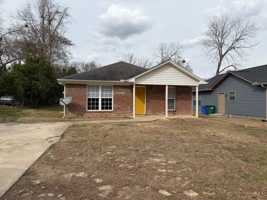 featured image of 816 Chesnut St #1