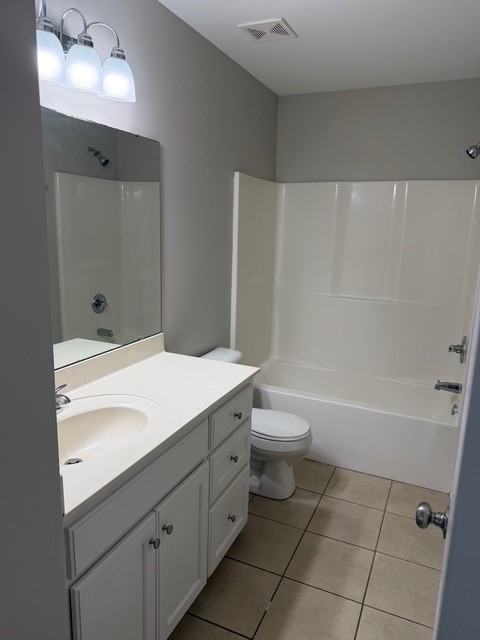 816 Chesnut St #1 - Photo 7 of 11